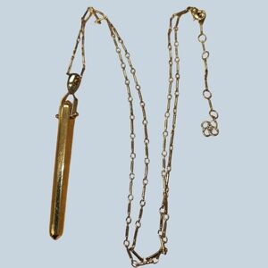 Stella and Dot Rebel Pendant gold toned 30" necklace